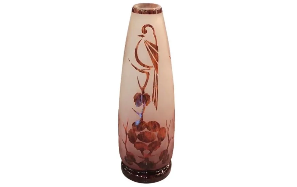 ग्लास पर हस्ताक्षरित (Le Verre) (फ़्रेंच)