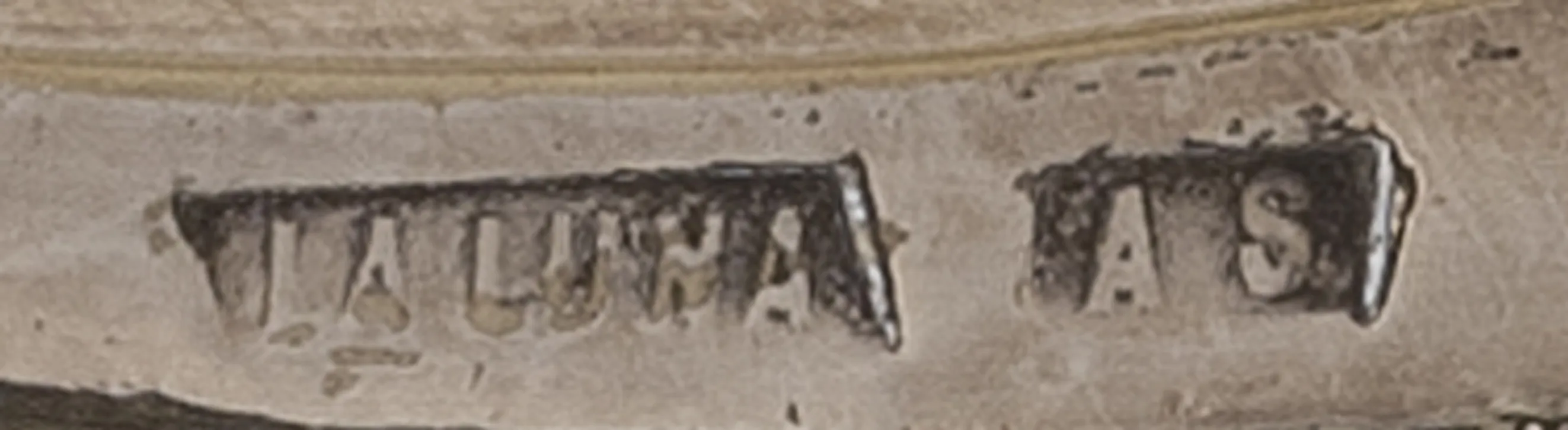 古い印章にLa Luna ASの署名、明るい背景