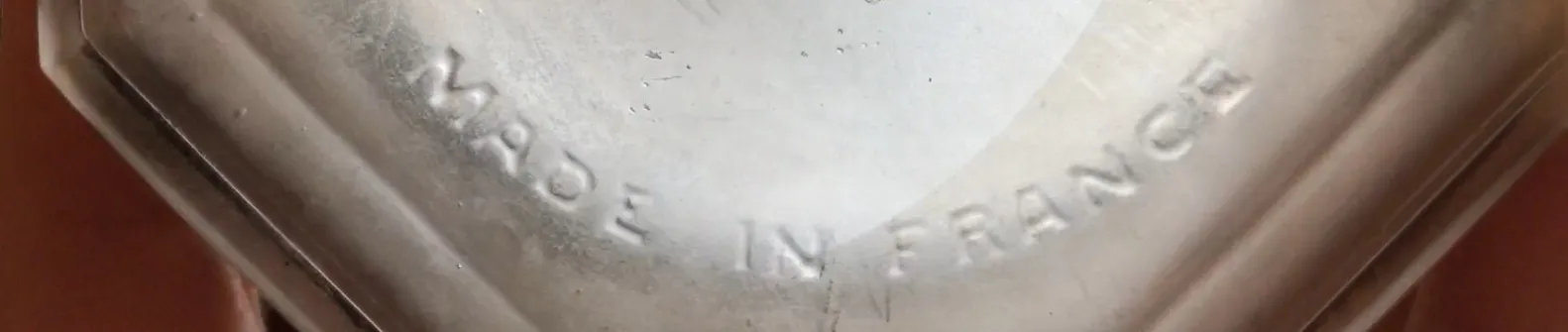 古い印章にmade in franceの文字