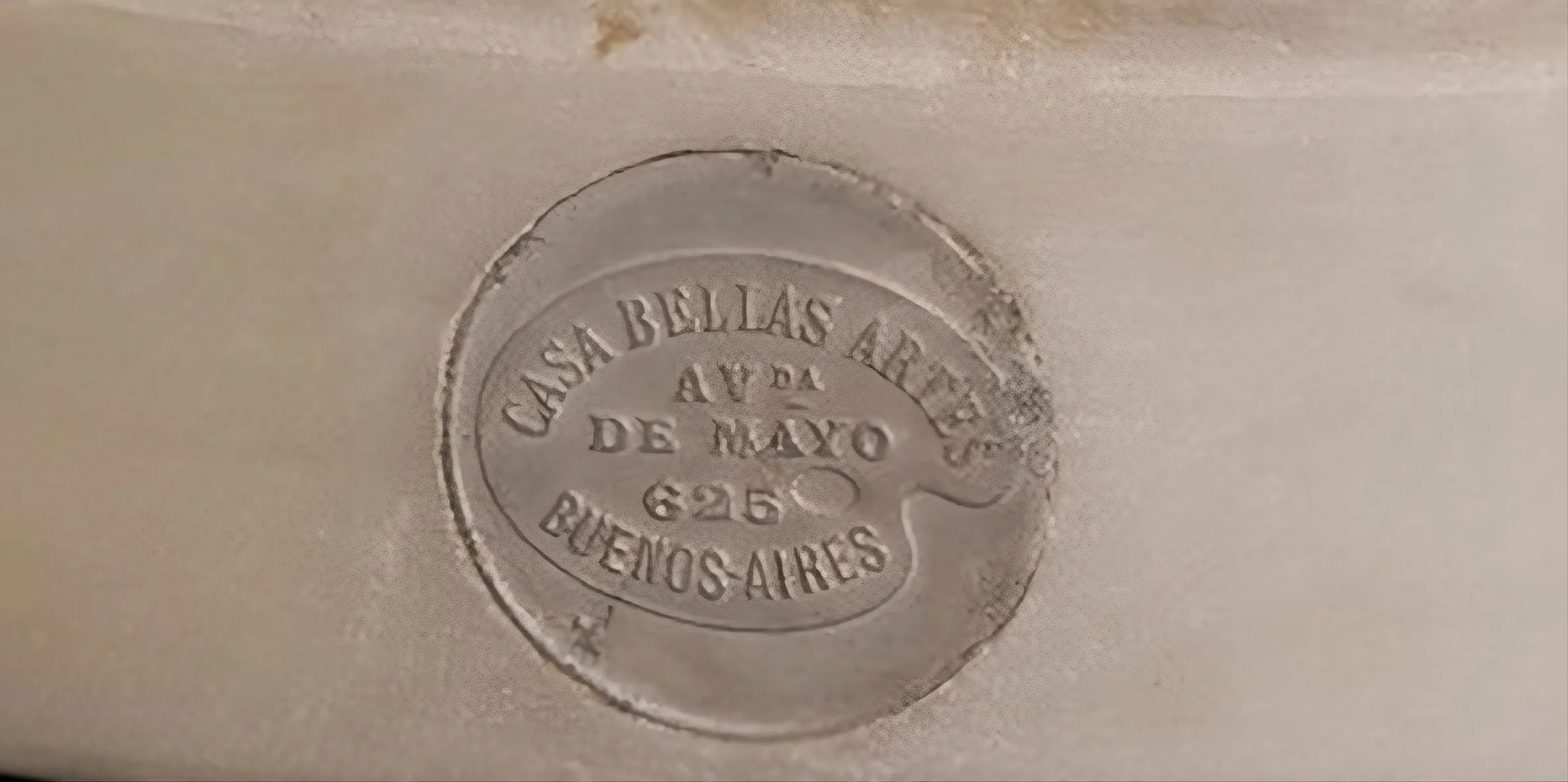 ختم قديم مع كتابة Casa Bellas Artes Av. de Mayo 625، بيونيس أيريس.